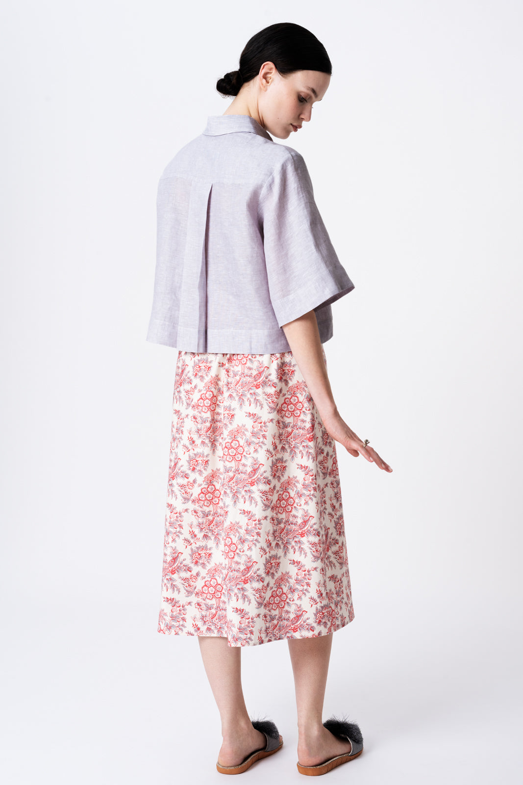 A-Skirt Under Knee