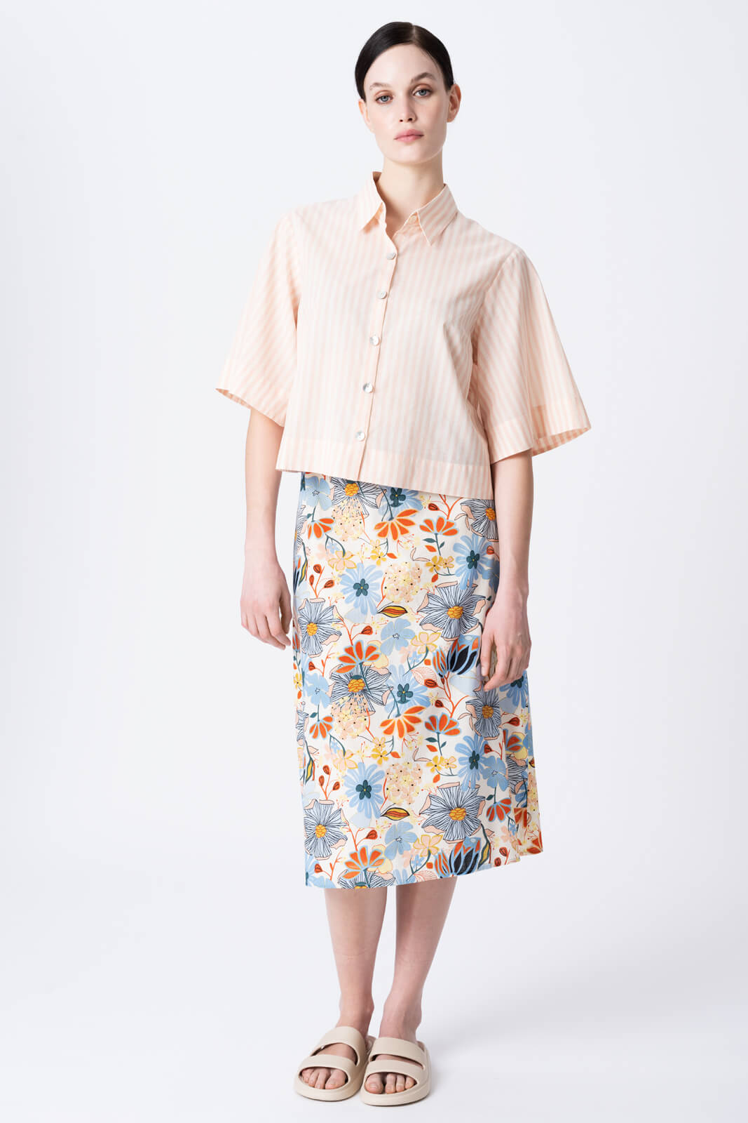 A-Skirt Under Knee